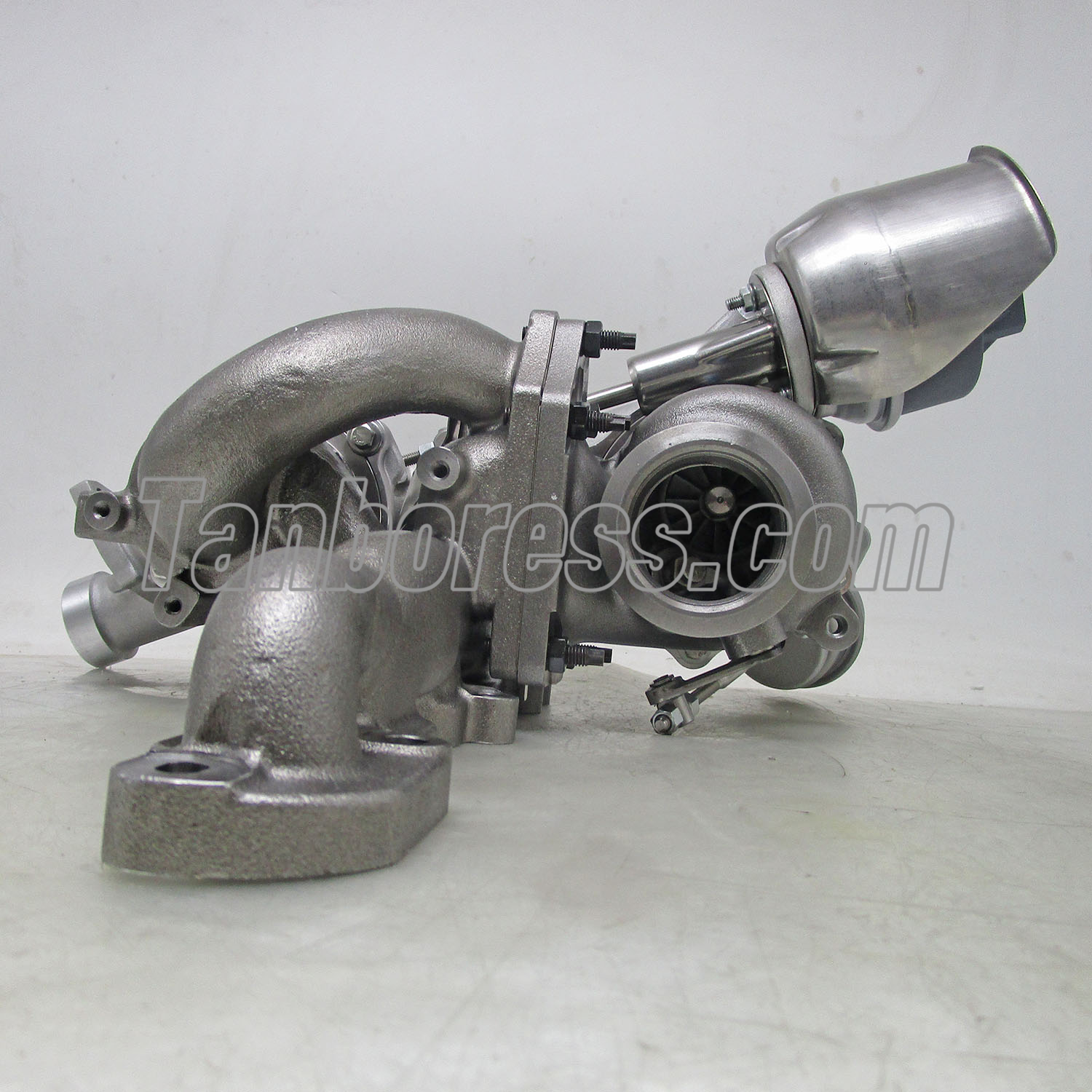 Turbocharger for Volkswagen ( VW ) CFCA R2S KP35 + K04 10009700027 03L145701G