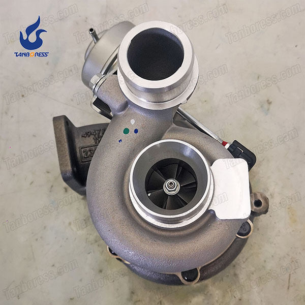 Turbocharger for VW Crafter 2.5 49377-07420 | 49377-07460 | 076145702B | 076145701P